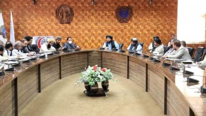 طالبان زنان را به مراکز صحی برگرداندند