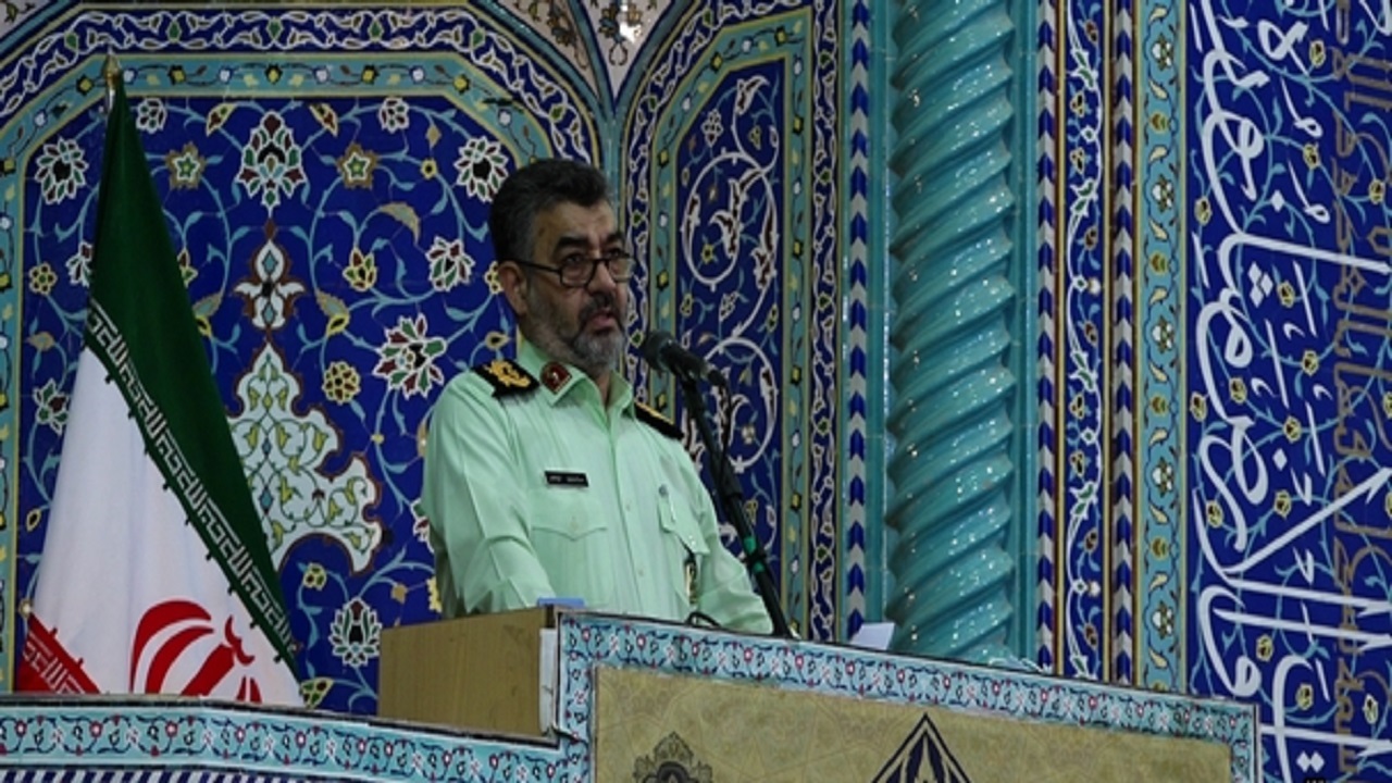 خط قرمز پلیس عمل به قانون است