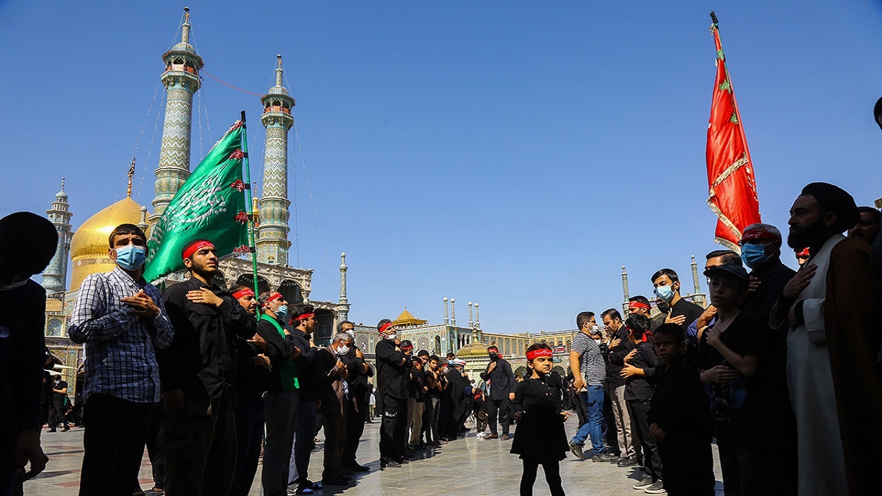 سوگواری شهادت امام عسکری(ع)در حرم حضرت معصومه(س)+ تصاویر