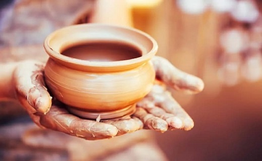 جادوی آب و خاک در سفالینه&zwnj;هایی ایرانی / سرانگشتانی که به خاک جان می&zwnj;دهند