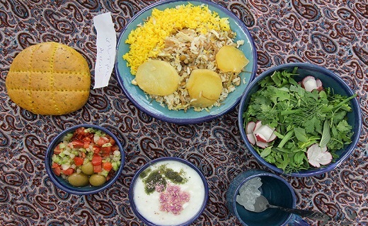 غذاهای محلی خراسان جنوبی علاوه بر طعم خوش، از ارزش غذایی بالایی نیز برخوردارند