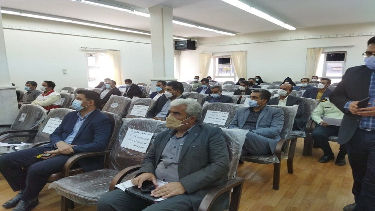 زنگ حقوق در راورنواخته شد