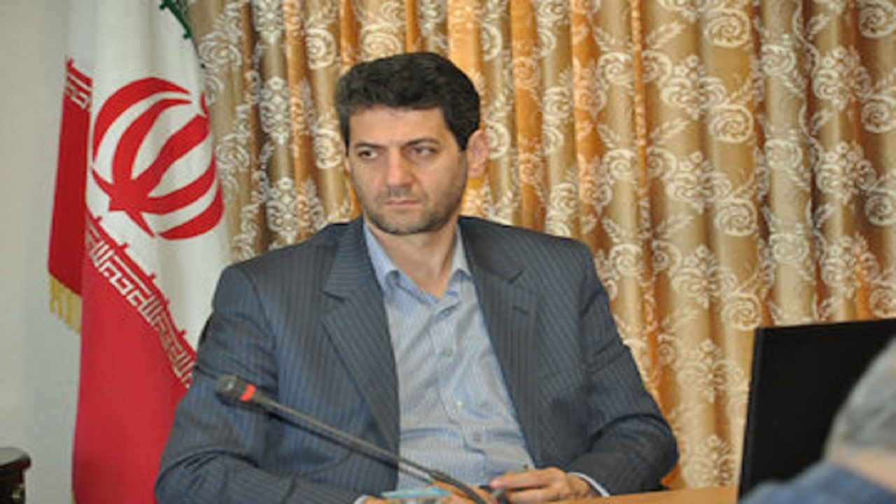 مدیرکل راه‌وشهرسازی اصفهان می مانم