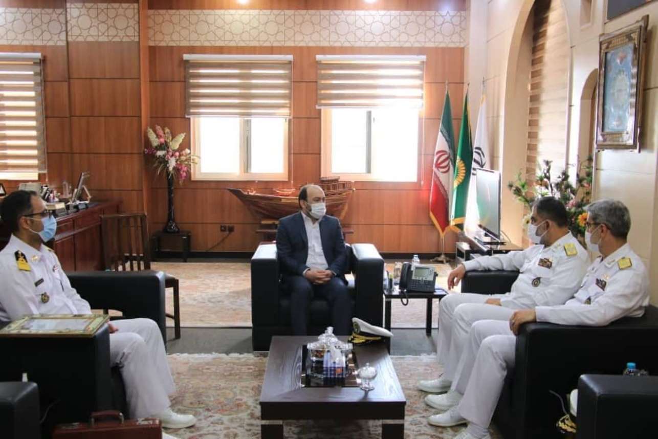 دیدار فرمانده نیروی دریایی ارتش با استاندار هرمزگان