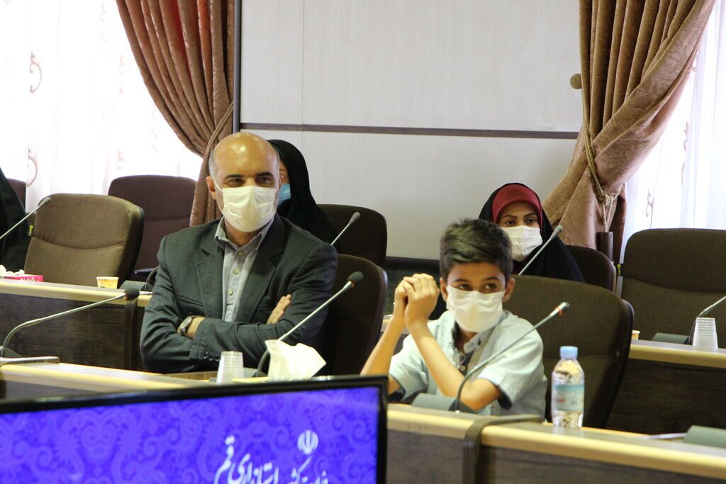 دیدار استاندار قم با جمعی از کودکان و نوجوانان