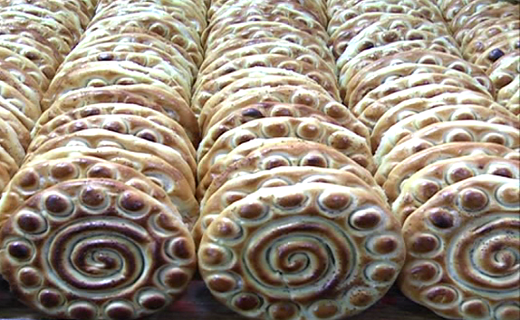 کلوچه فومن، سوغات چهار فصل گیلان + تصاویر