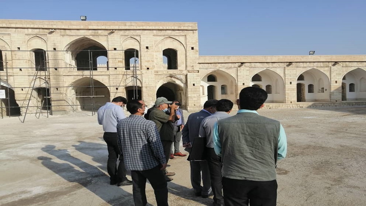 کارشناس یونسکو کاروانسرای مشیرالملک برازجان را برای ثبت جهانی ارزیابی کرد