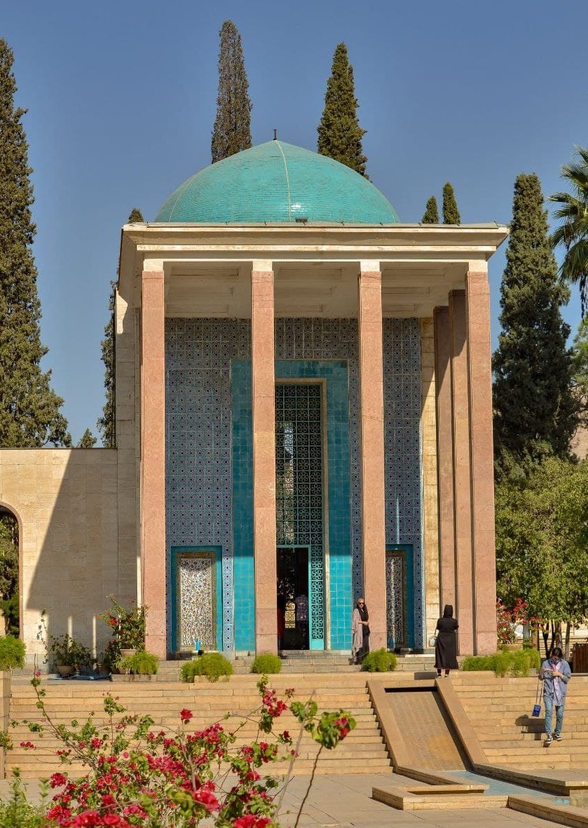 گشتی در آرامگاه دومین نگین درخشان شیراز + تصاویر