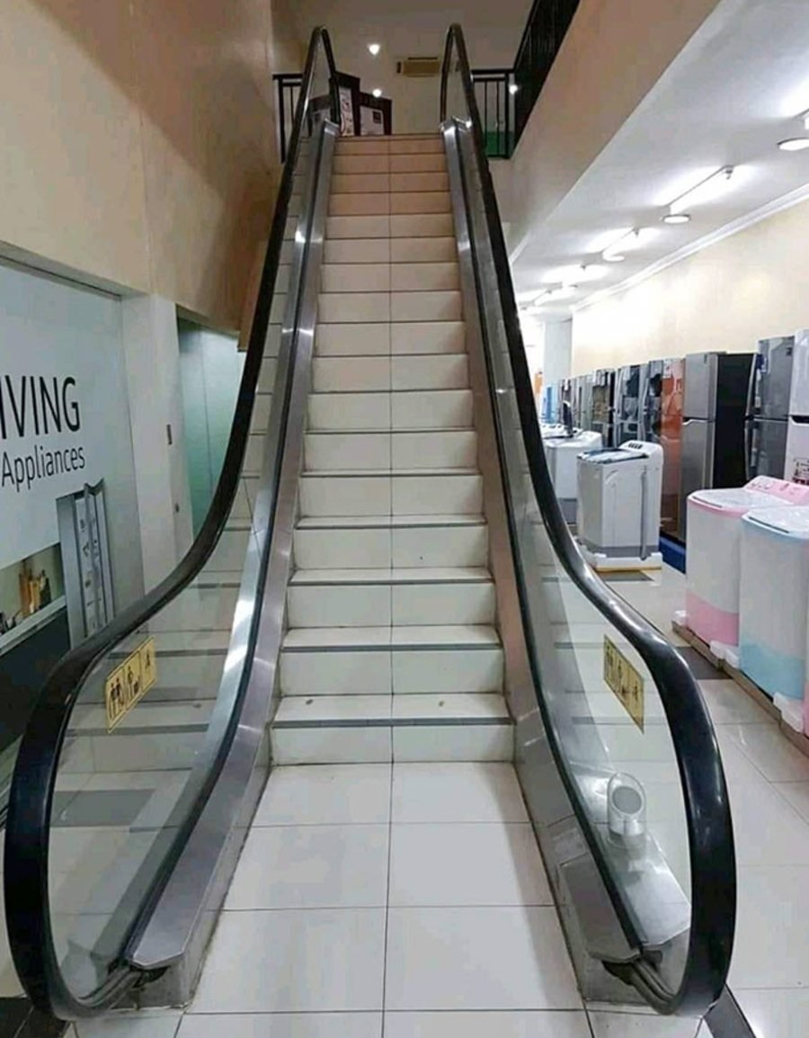 پله برقی ایستا