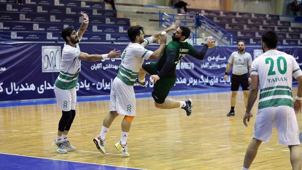 لیگ برتر هندبال/ معدن نشینان در کوره اصفهانی‌ها ذوب شدند