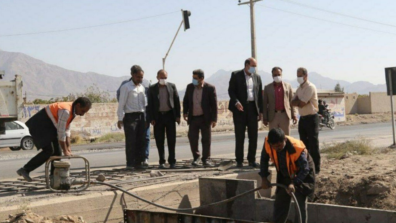 ایمن سازی نقطه پرحادثه تقاطع ریحانشهرِ زرند