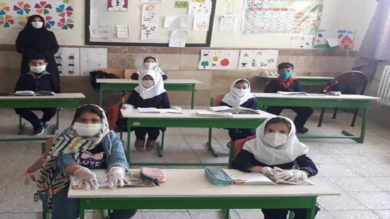 بازدید معاون آموزش ابتدایی اداره کل آموزش و پرورش خوزستان از آموزش حضوری