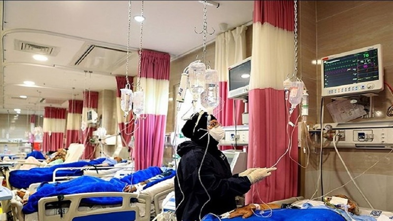 آمار مبتلایان به کرونا در حال کاهش است