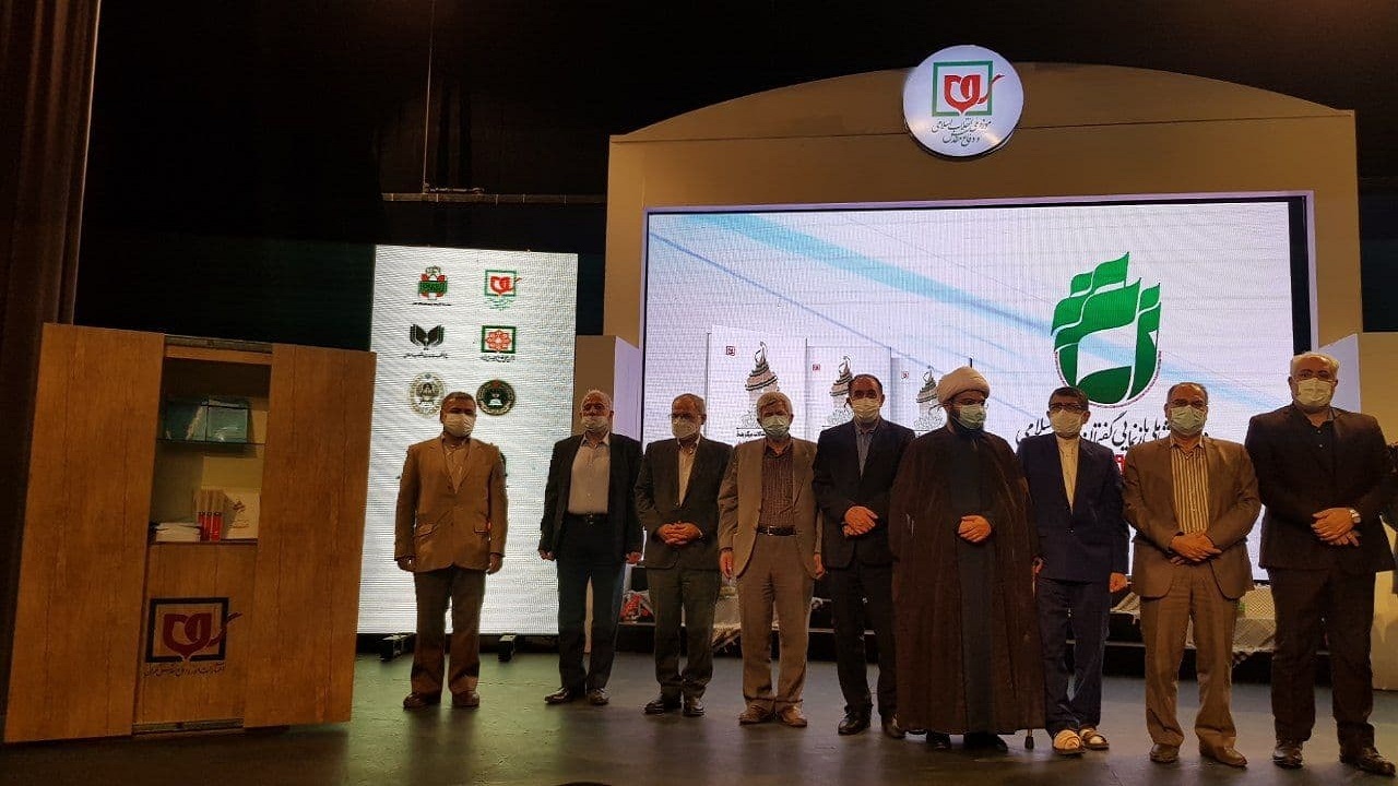 یکی از رسانه‌های مهم و موثر در دوران جدید موزه‌ها هستند