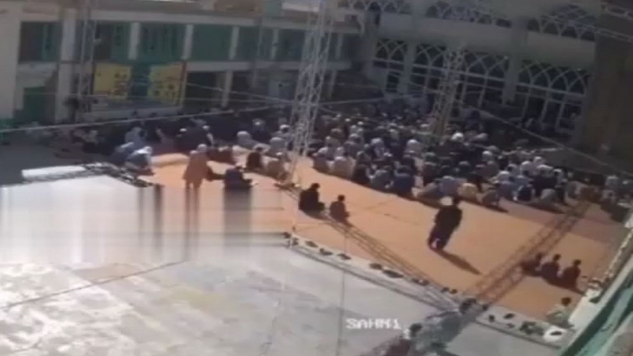 لحظه انفجار در مسجد شیعیان قندهار