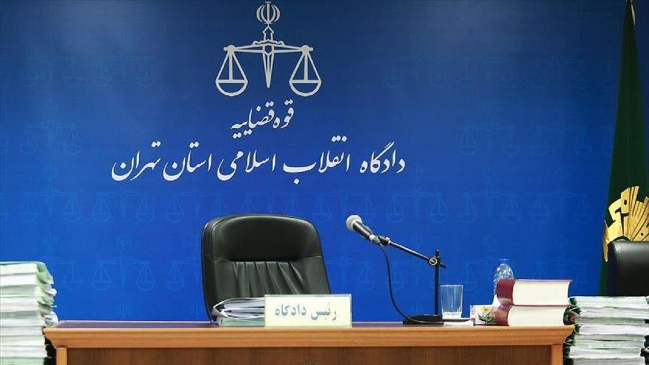 کاهش محکومیت رضا اسلامی از ۷ به ۵ سال حبس به اتهام همکاری با دولت آمریکا