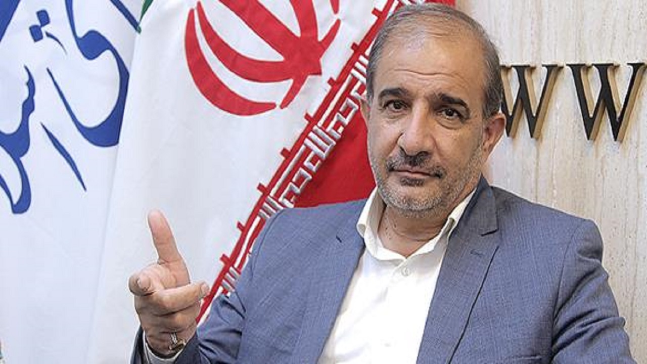 ساداتی نژاد قول داد همه ثبت سفارش نهاده‌های دامداران و مرغداران تامین شود/ برای تامین نهاده دامی مورد نیاز کشور ماهانه به یک میلیارد دلار نیازداریم
