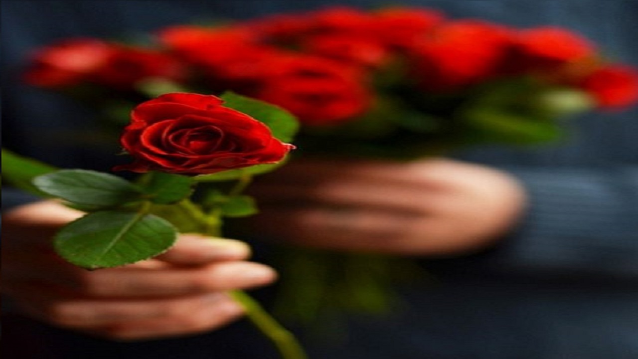 نجات یک رابطه با یک شاخه گل!