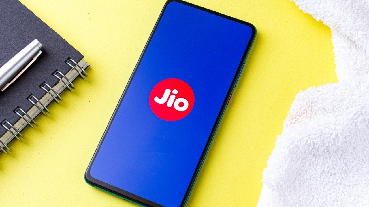 لو رفتن مشخصات گوشی هوشمند Jio Phone Next