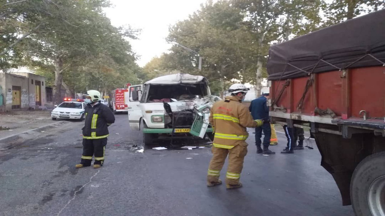 یک فوتی و پنج مصدوم در حادثه رانندگی در شهر صنعتی البرز