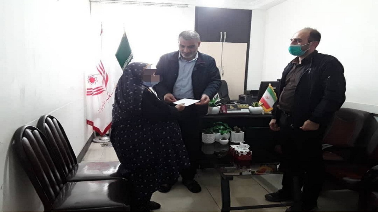 آزادی مادر ۷۰ ساله ارومیه‌ای با مشارکت خیرین از زندان