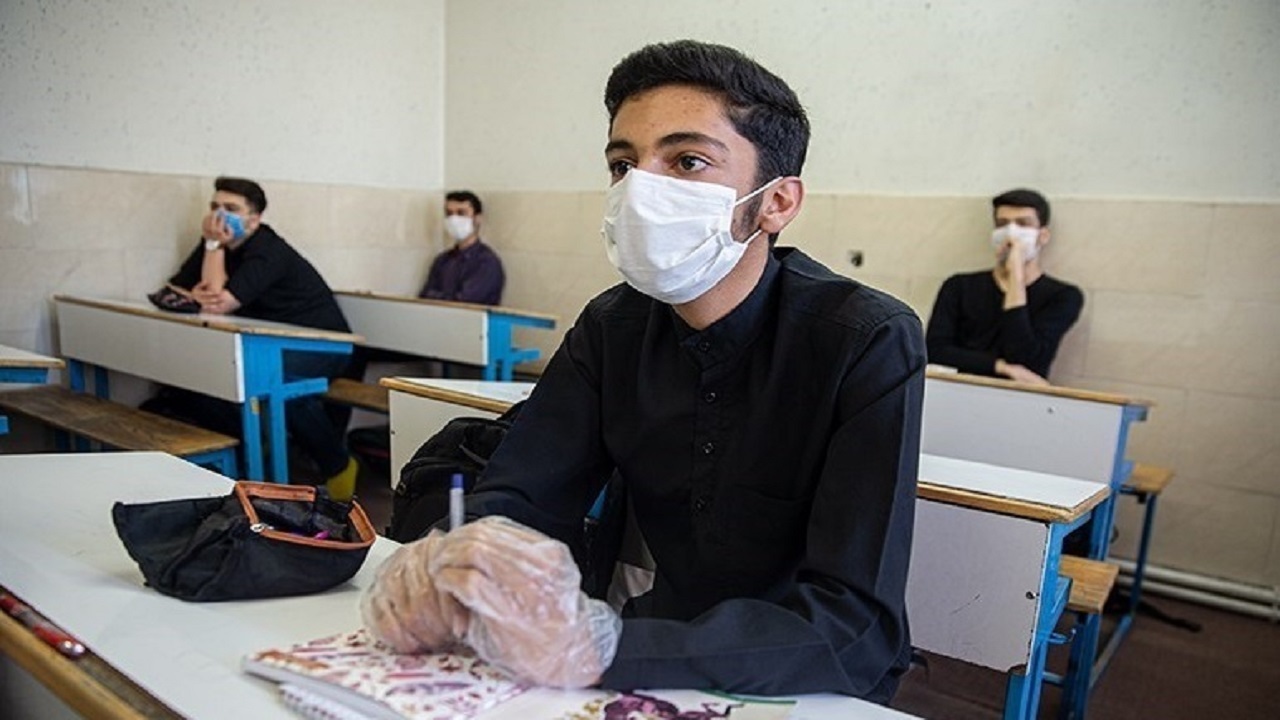 مصوبه ستاد ملی تعیین کننده بازگشایی مدارس است