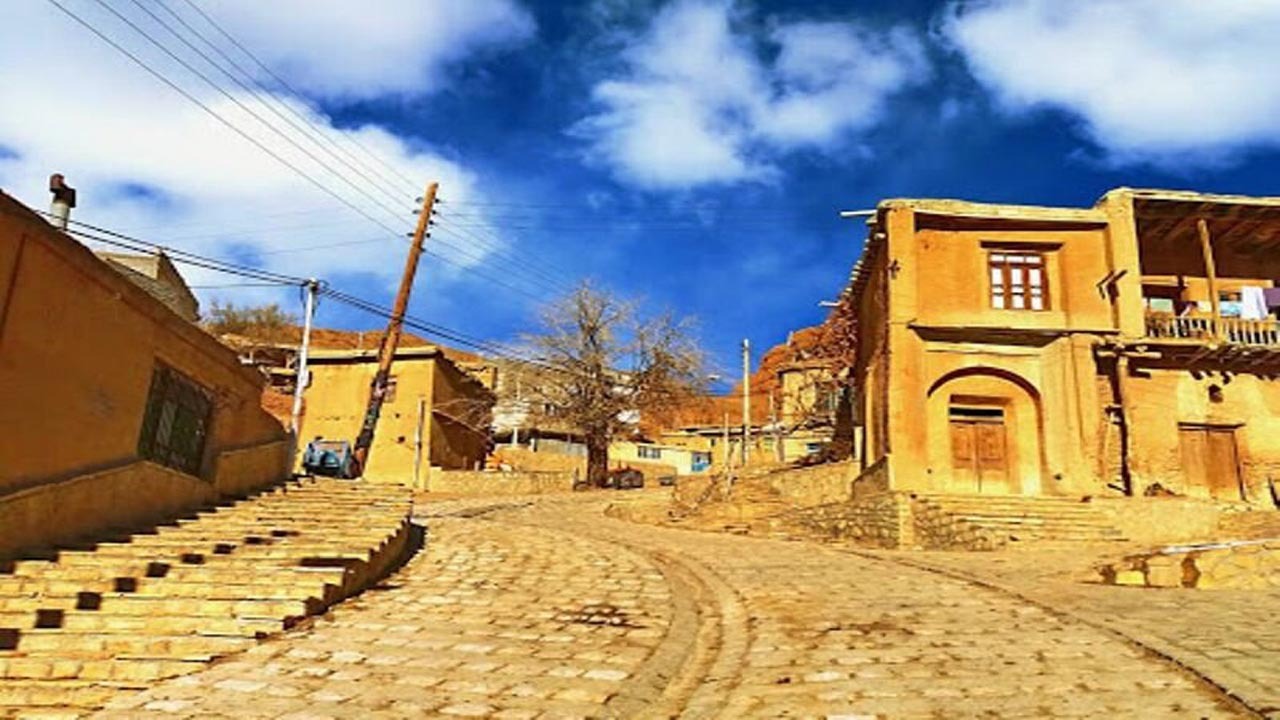 مرمت ۱۰ خانه دارای ارزش فرهنگی تاریخی روئین