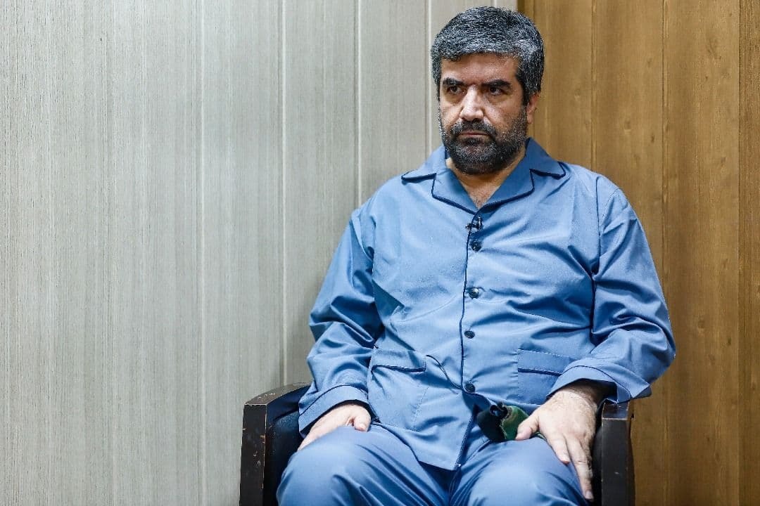 انتشار تصویر سردار قلابی با ادعای اعمال نفوذ در محاکم و ادارات/ بیشتر شکات از مسئولان هستند انتشار تصویر سردار قلابی با ادعای اعمال نفوذ در محاکم و ادارات/ بیشتر شکات از مسئولان هستند