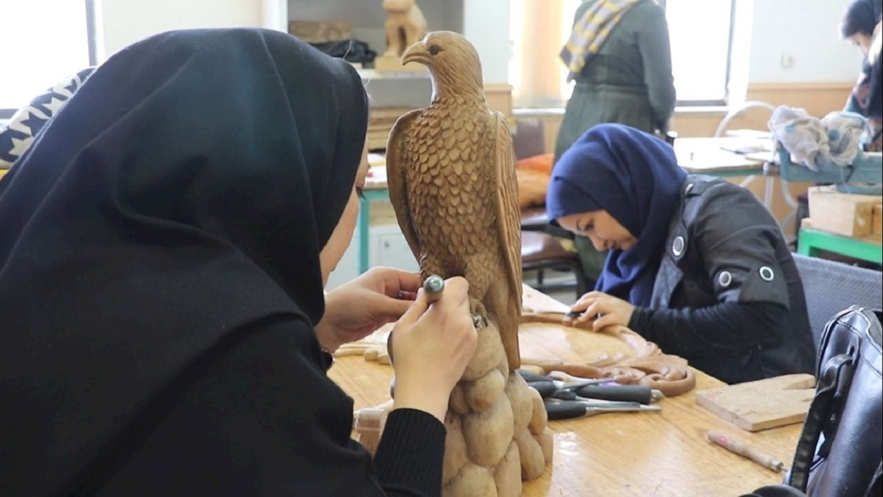 صدور و تمدید پروانه تولید انفرادی برای ۷۷۲ نفر از فعالان صنایع دستی اردبیل
