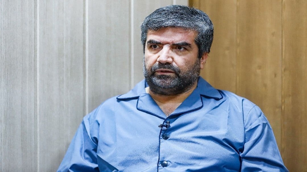 سردار قلابی بازداشت شد/ دستگیری مدیر کانال فروش داروهای غیرمجاز با ۱۵ هزار دنبال کننده/ توزیع تریاک و حشیش توسط زوج جوان در غرب تهران