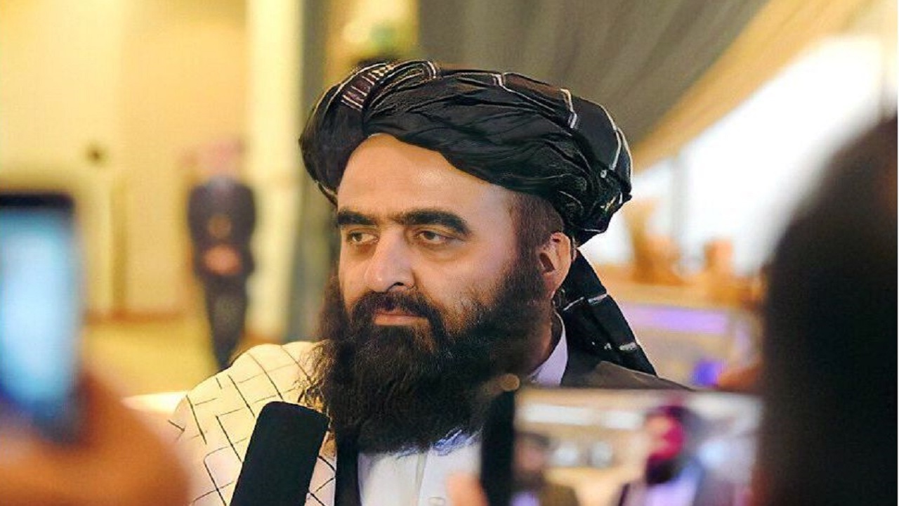 متقی: منتظر آزادسازی دارایی های مسدود شده افغانستان هستیم