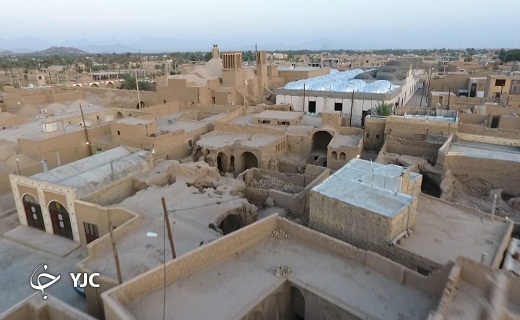سازه&zwnj;ای از جنس طبیعت و عجین با کویر