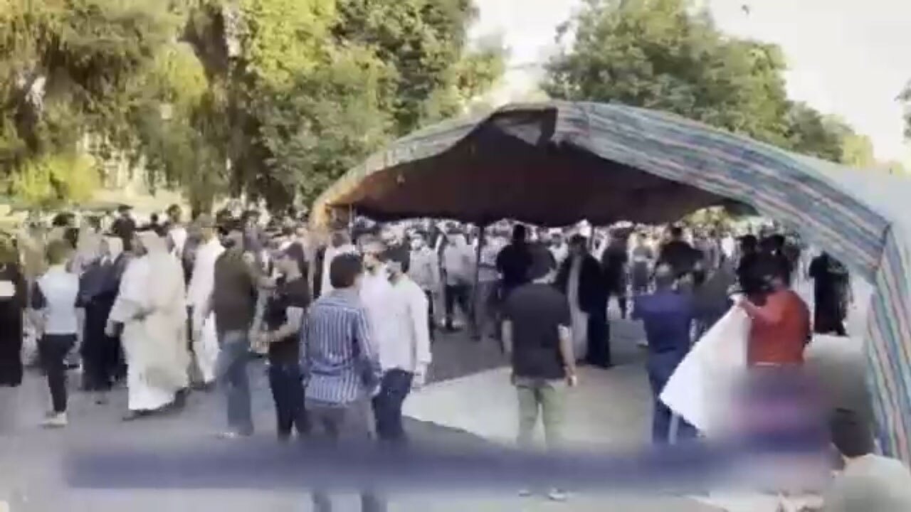 اعتراض مردم عراق نسبت به نتایج انتخابات پارلمانی این کشور + فیلم