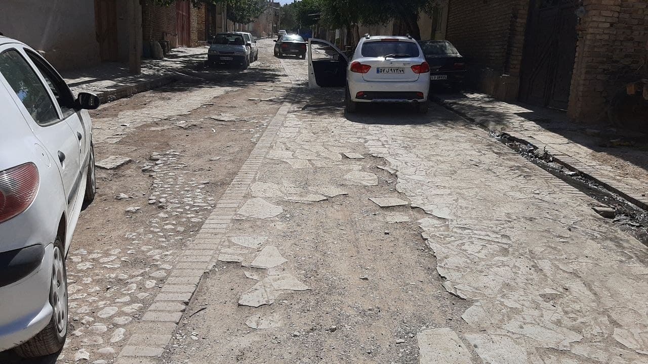 سیل شدیدی که آسفالت خیابان‌های قزوین را نابود کرد/ بی‌توجهی مسئولان به رفع مشکل، حتی تا دو ماه پس از وقوع سیل + تصاویر