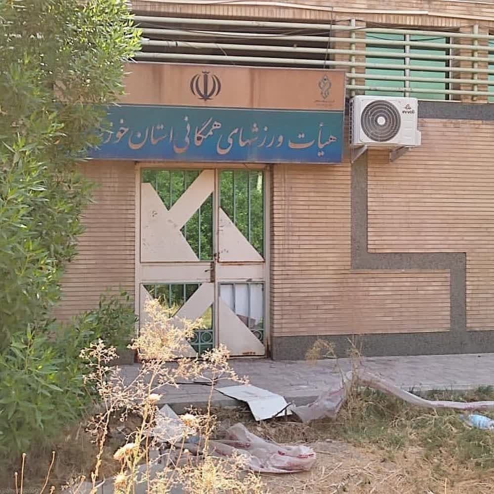 تصاویری از بیابان برهوت ورزشگاه تختی اهواز