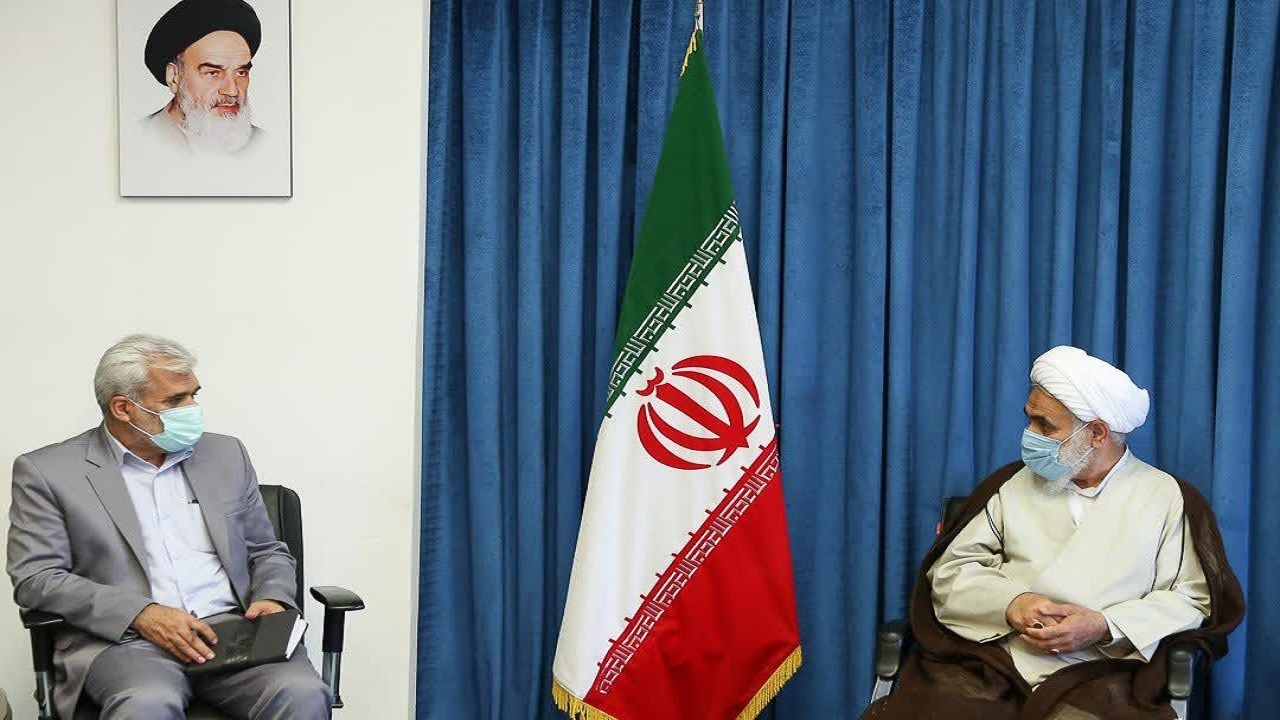 دیدار شهردار قزوین با نماینده ولی فقیه در استان
