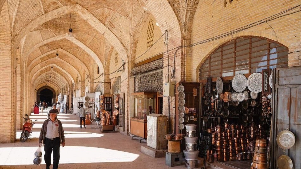 بازار بزرگ کرمان، سامان می گیرد