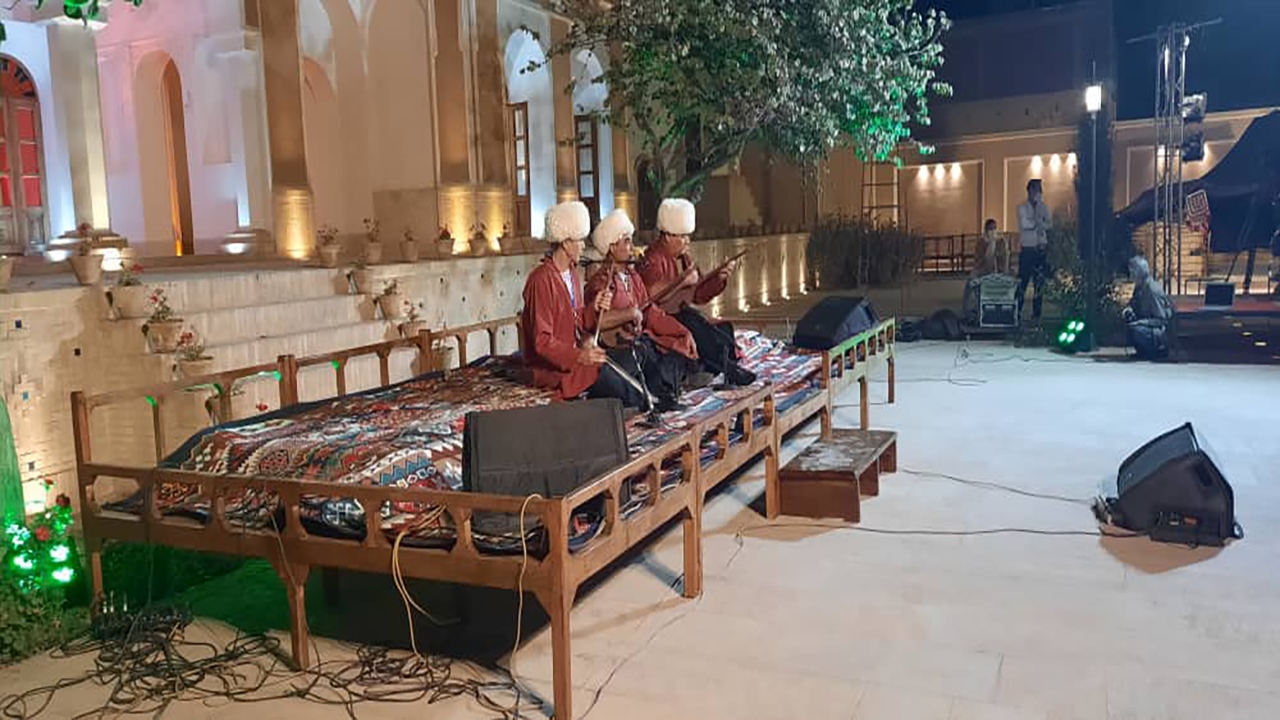 ساز موسیقی نواحی ایران در پاییز کرمان کوک شد/ پیام وزیر ارشاد به جشنواره ملی موسیقی نواحی ایران+ تصاویر