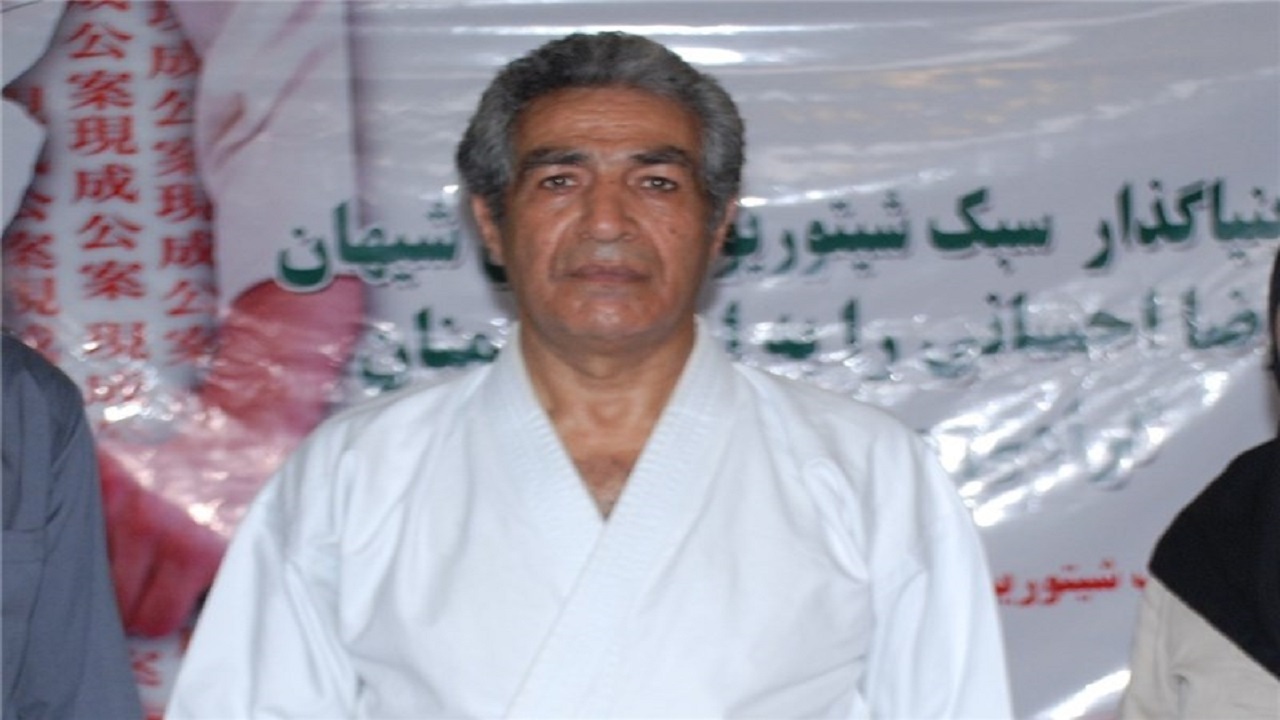 احسانی: بازیکنان ما فاصله استاندارد حین مسابقات را رعایت نمی‌کنند