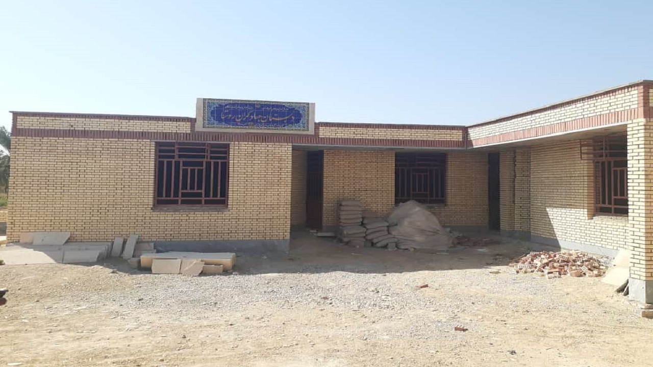 مدرسه‌ای در روستای «شبیشی کوچک» شادگان که نیمه کاره افتتاح و رها شد