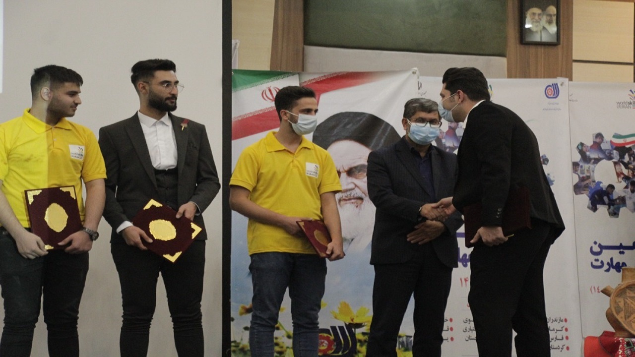 کسب ۴ مدال و ۷ دیپلم افتخار توسط شرکت کنندگان نوزدهمین دوره مسابقات ملی مهارت جواهرسازی