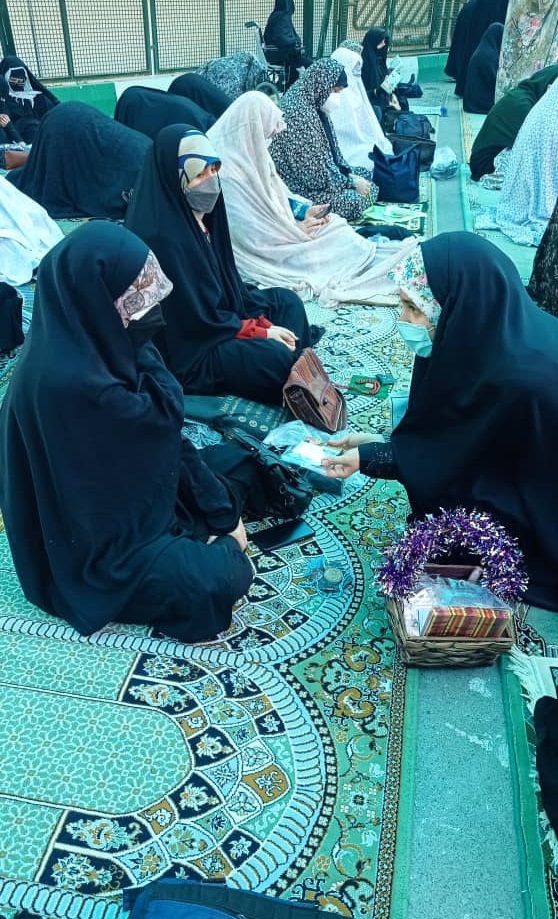 کودکان در صف اول نماز جمعه + تصاویر