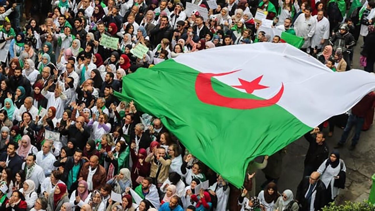 نمایندگان الجزایر در کنفرانسی از نشستن در نزدیکی گروه صهیونیستی خودداری کردند