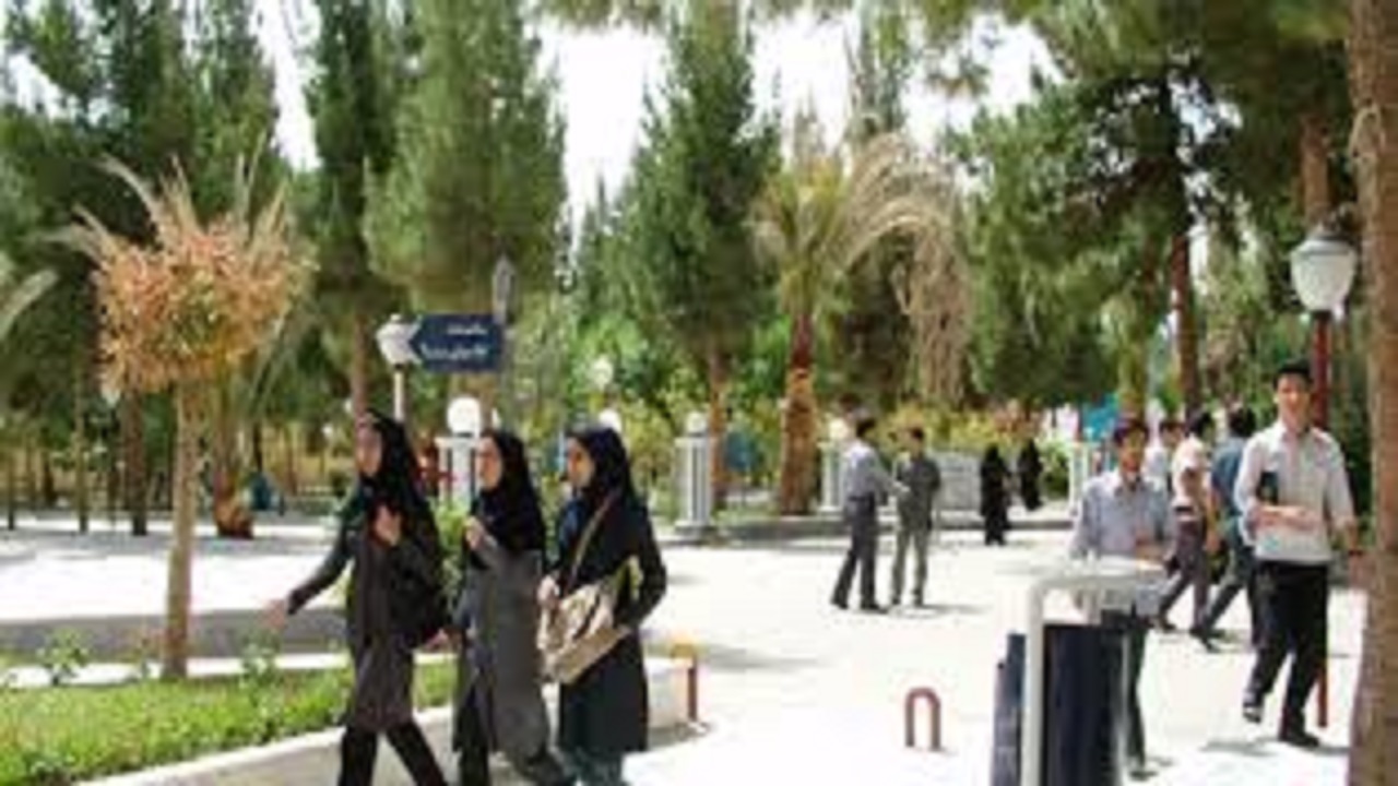 تجهیز ۱۶ پارک کوچک و بزرگ حاشیه شهر زاهدان