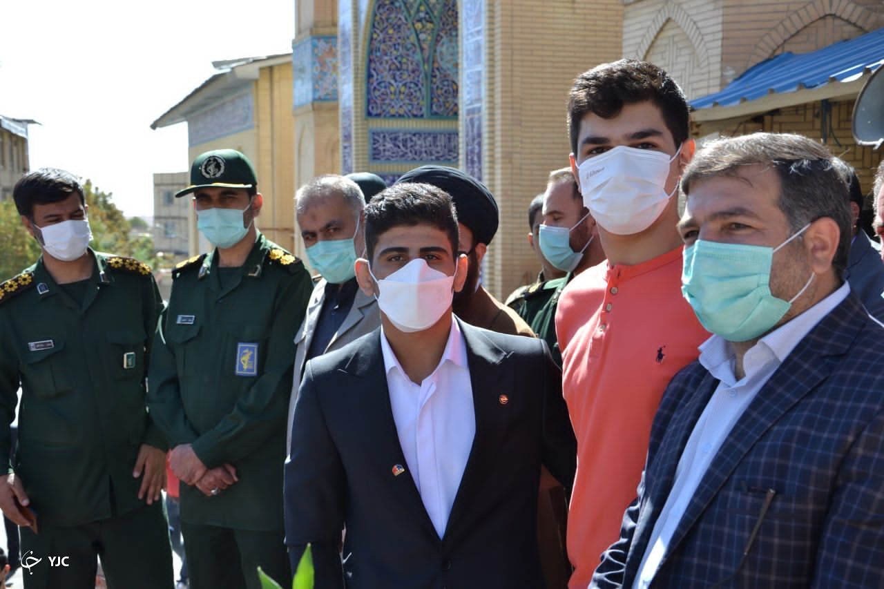 استقبال باشکوه سپیدانی‌ها از قهرمان کشتی فرنگی جهان