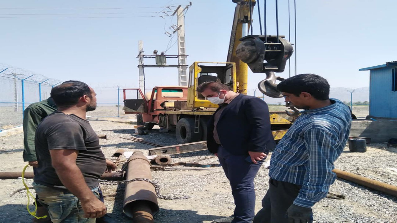 فرسودگی لوله ها علت قطع آب در روستاهای منوجان بود