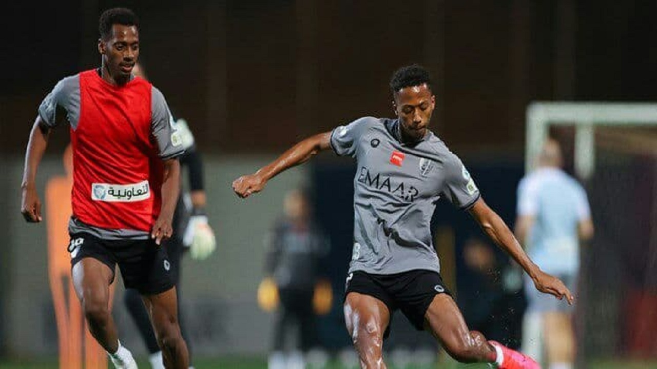 الدوساری آماده دیدار با تیم فوتبال پرسپولیس