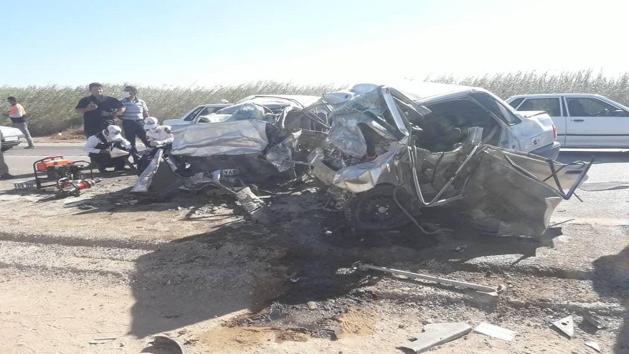 تصادف دو دستگاه خودرو سواری پراید در جاده قدیم خرمشهر به اهواز