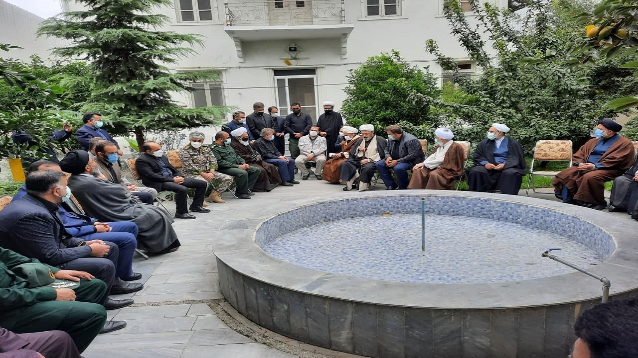 تشییع خودرویی پیکر علامه حسن زاده آملی