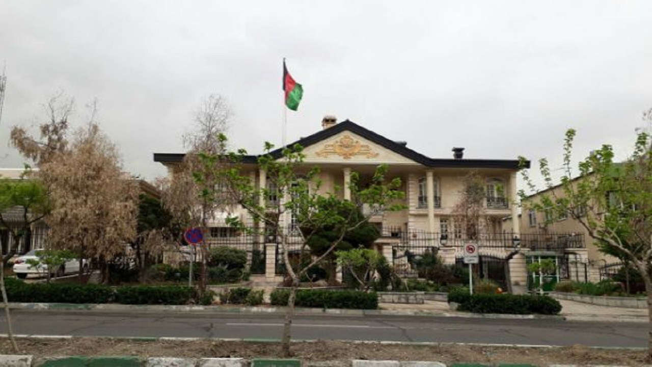 اخراج ۲۷ کارمند سفارت افغانستان در تهران